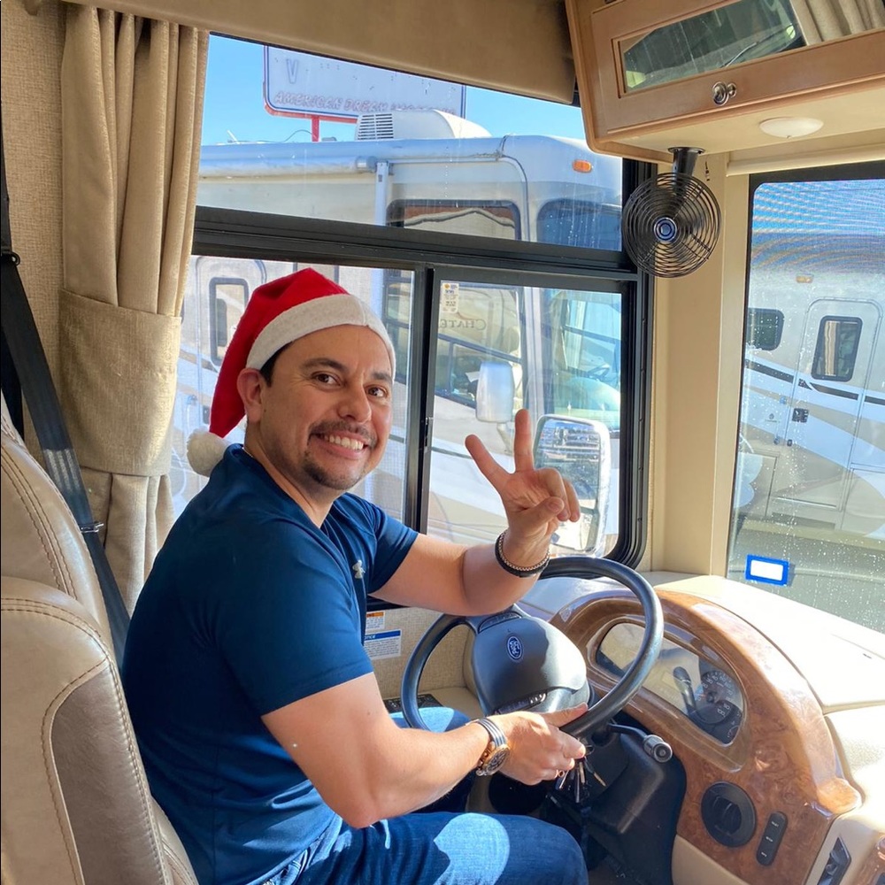 Meet your Posher, Julio